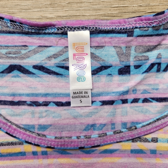 Lularoe Blue Pink Striped Classic T Shirt Womens Small Short Sleeves Scoop Neck - Picture 4 of 8